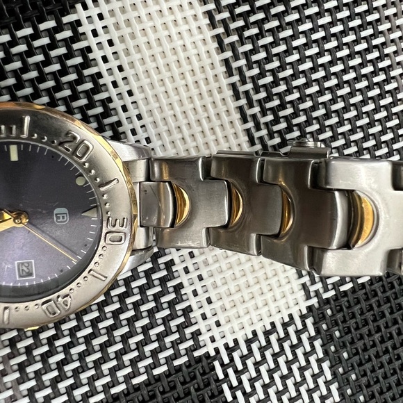 Women’s watch - Picture 3 of 10